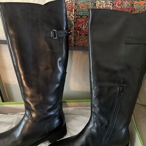 Sesto Meucci black color boots in size 9
